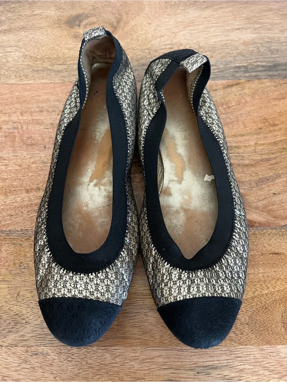 Chanel Quilted Gold Black Leather Ballerina Flats -Size 39
